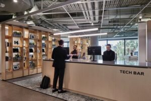 Technology Bared Technology Bar: The Future of IT Support for Businesses and Schools ...