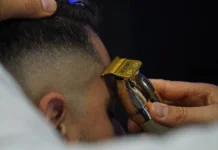 Beard Trimmers and Clippers: Guard Lengths and Maintenance Trimming a beard with an electric trimmer