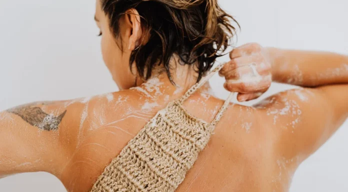 Body Scrubs and Exfoliating Gloves: Frequency and Technique Exfoliating the skin with a loofah in the shower
