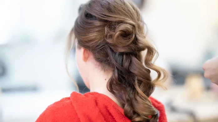 Elegant bridal hairstyle with curls