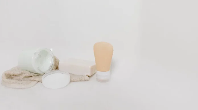 Clean Beauty Products: Cutting Through the Label Claims Minimalist clean beauty skincare products