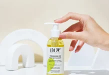 Cleansing Oil vs Micellar Water: Which Removes Makeup Better? Cleansing oil bottle for removing makeup