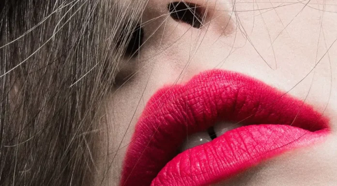 Liquid Lipstick: Stopping Transfer, Cracking and Dryness Close-up of bold red liquid lipstick