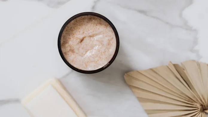 Exfoliating scalp scrub product in a jar