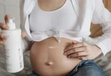 Stretch Mark Creams: What Fades Marks and What Doesn’t Applying moisturising lotion to the skin