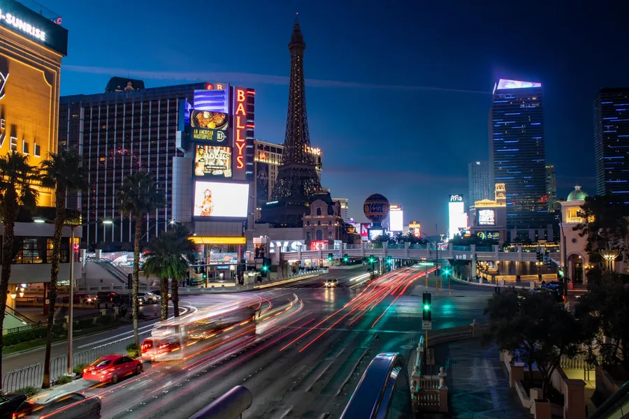 Marie Osmond net worth - the Las Vegas Strip lit up at night